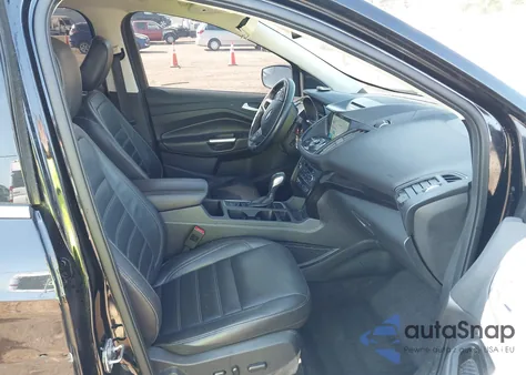 2018 Ford Escape Titanium z USA, uszkodzony, nr VIN 1FMCU0J91JUA20004